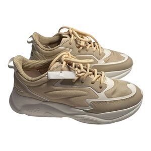 NWOT Hugo Women’s Runners Size 37 Fits 7 Leon Trainers Lace Ups Tan Cream Fabric
